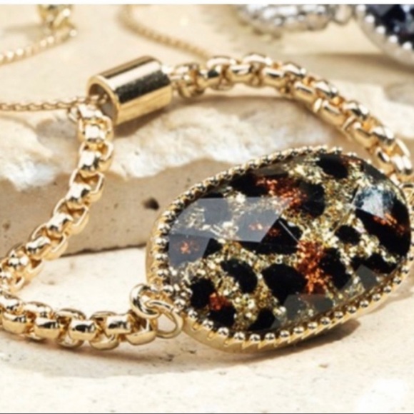 New! Leopard Gold or Silver Glitter Acrylic Glass Look Adjustable Chain Bracelet - Picture 3 of 8